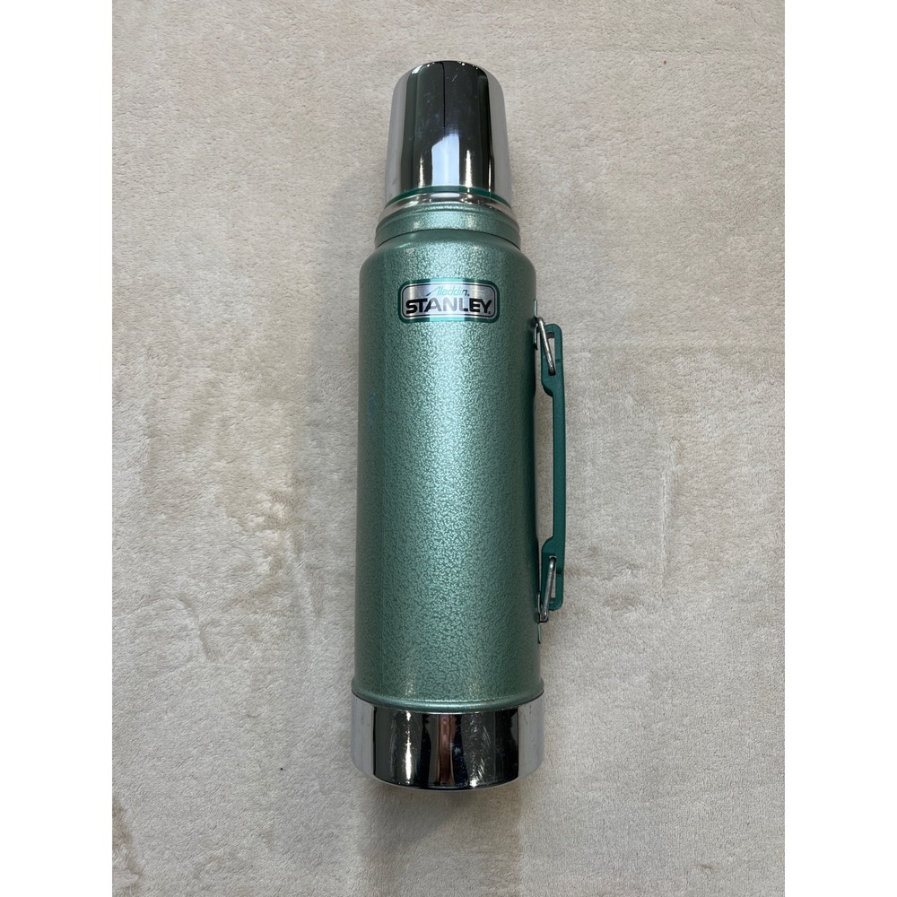 Vintage Stanley Aladdin Green Vacuum Bottle Thermos A-944DH 1 Quart Made in USA